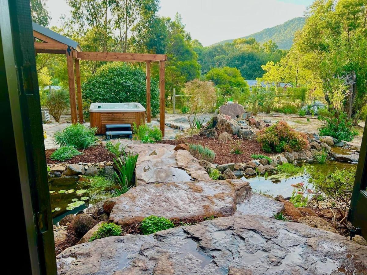فيلا The Temple - Country Farm Retreat Launching Place المظهر الخارجي الصورة