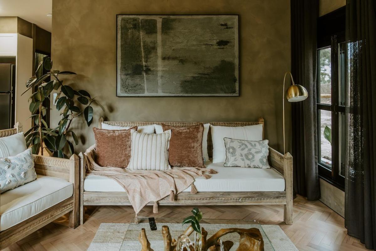 فيلا The Temple - Country Farm Retreat Launching Place المظهر الخارجي الصورة
