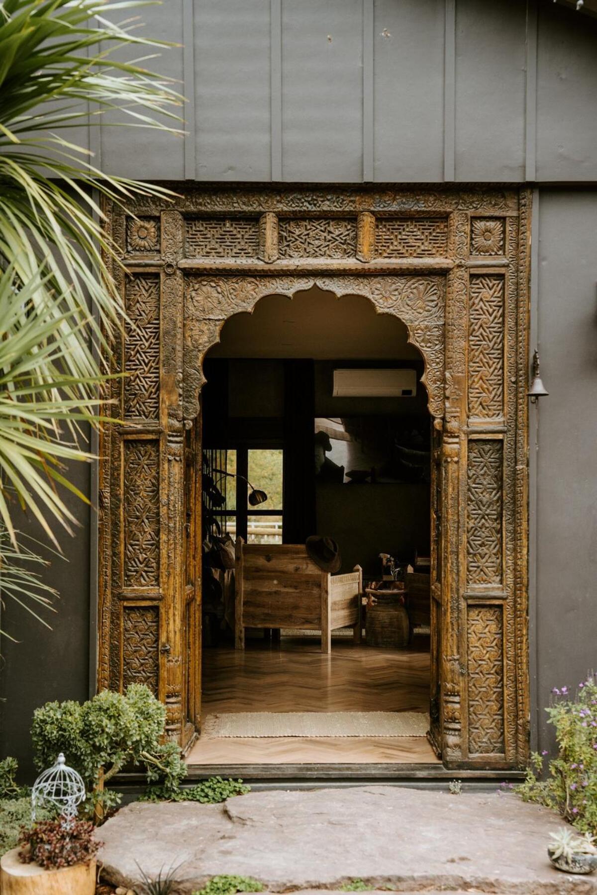 فيلا The Temple - Country Farm Retreat Launching Place المظهر الخارجي الصورة